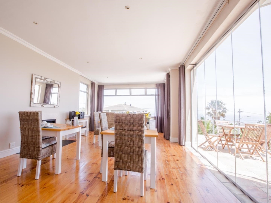 6 Bedroom Property for Sale in Camps Bay Western Cape